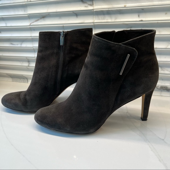 VINCE CAMUTO | Charlotte Bootie - Picture 3 of 9